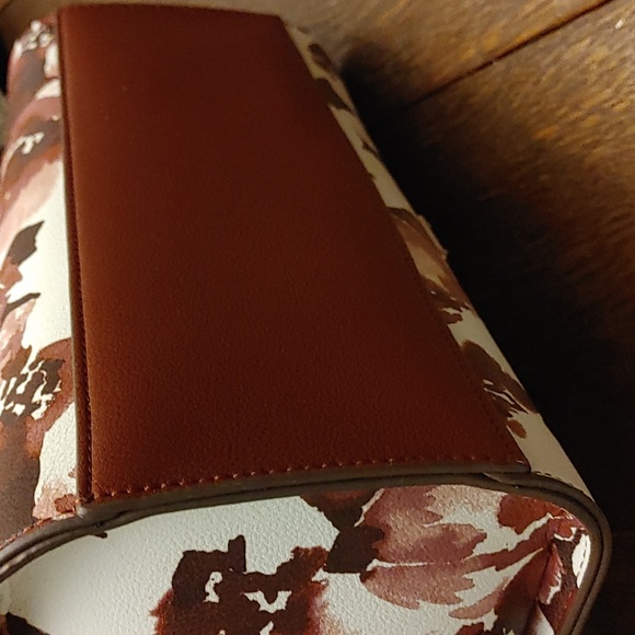 CHAPS Ladies Shoulder Cranberry Colored Purse - Picture 5 of 7